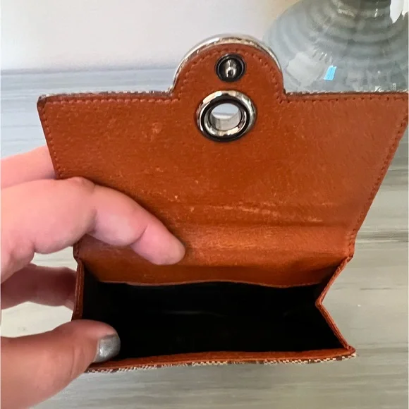 Gucci Bifold Wallet - Picture 3 of 7